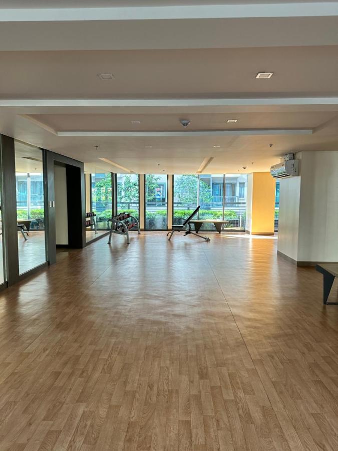 81 Newport Condominium Cluster 5 3A By Rechelle Nunag Πασάι Εξωτερικό φωτογραφία